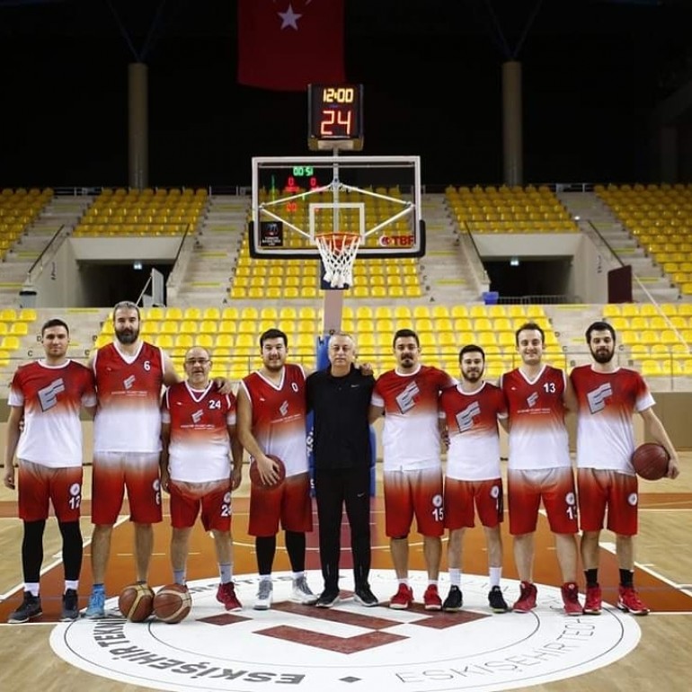ESTÜ Basket Fest'in Şampiyonu Eskişehir Ticaret Odası Oldu